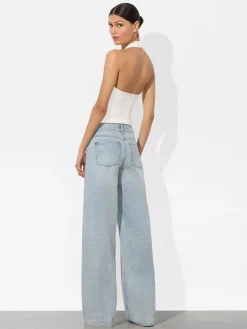 AMAZING JEAN