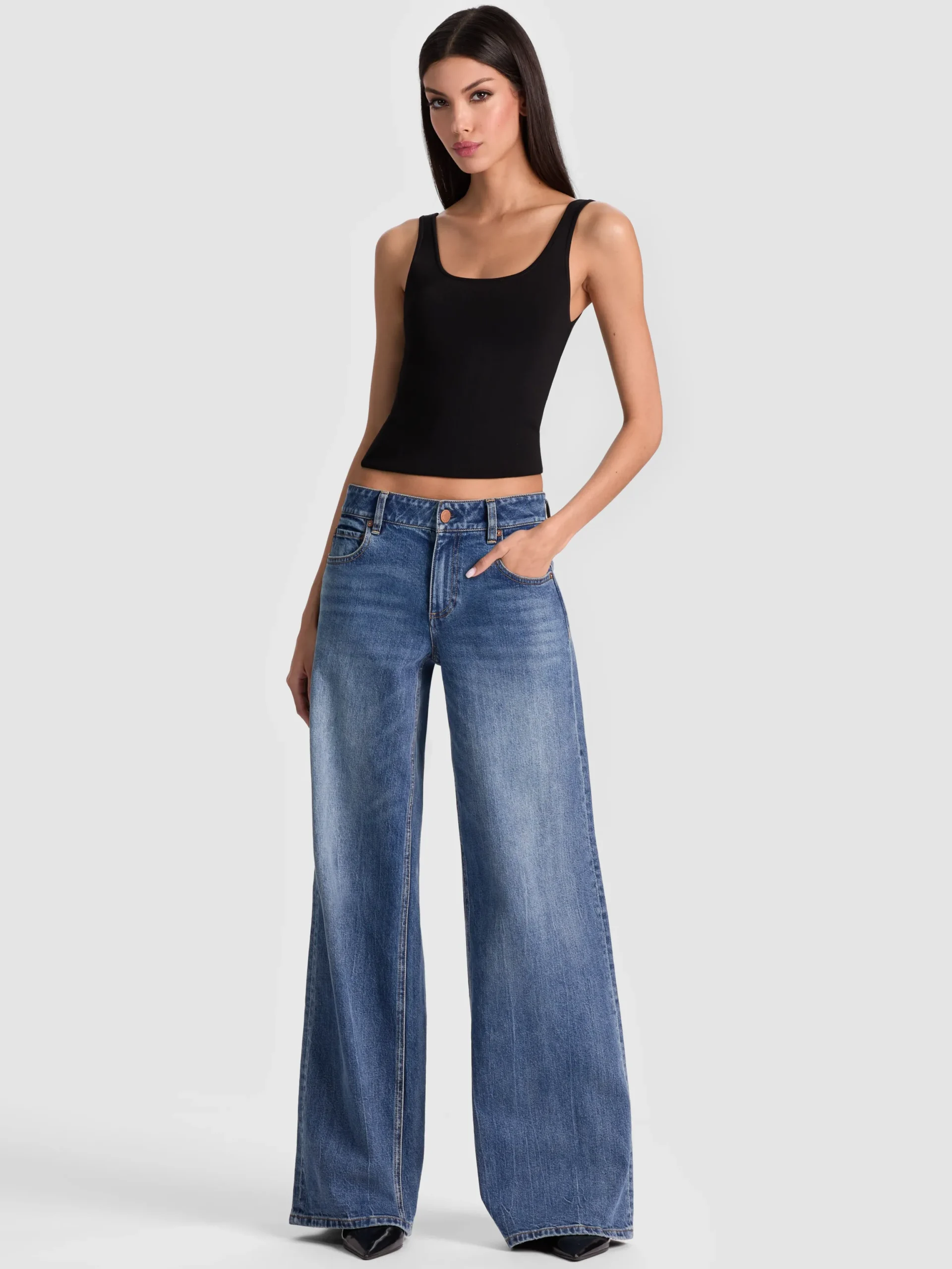 AMAZING JEAN