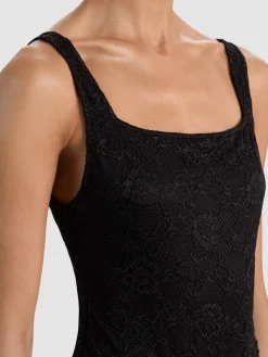 ANNIKA LACE BODYSUIT