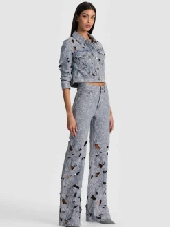 CHIC LASER-CUT JEAN