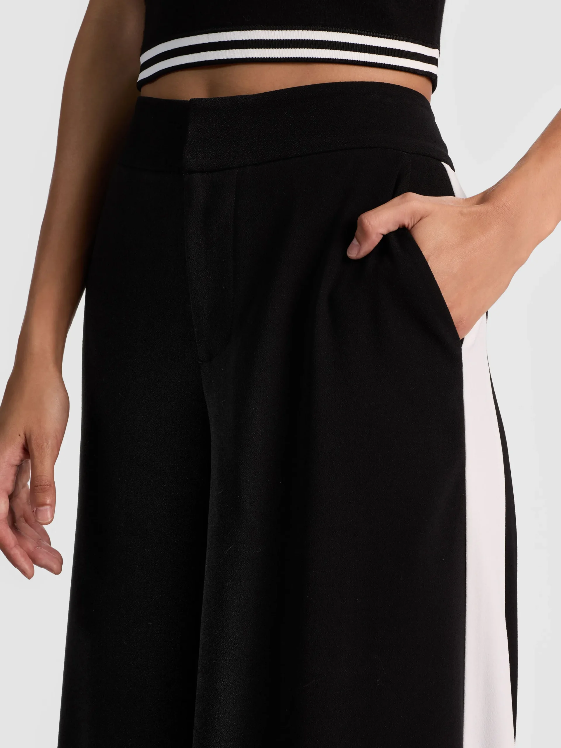 NESSI TROUSER WITH SIDE STRIPE