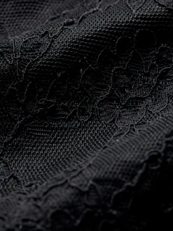 TAEYN LACE BODYSUIT